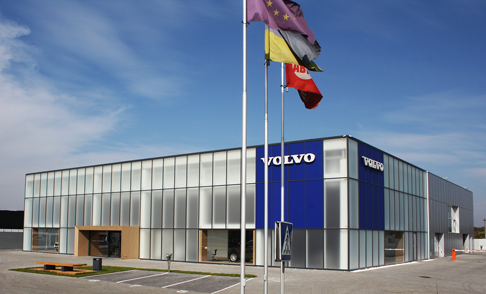 Автосалон Volvo
