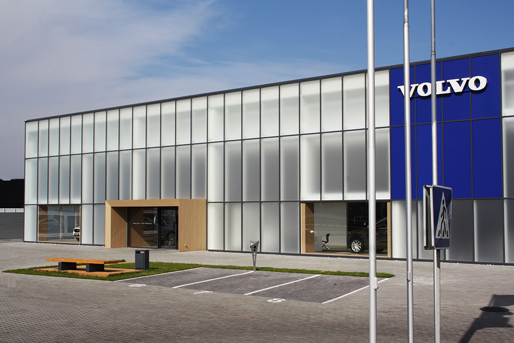 Автосалон Volvo