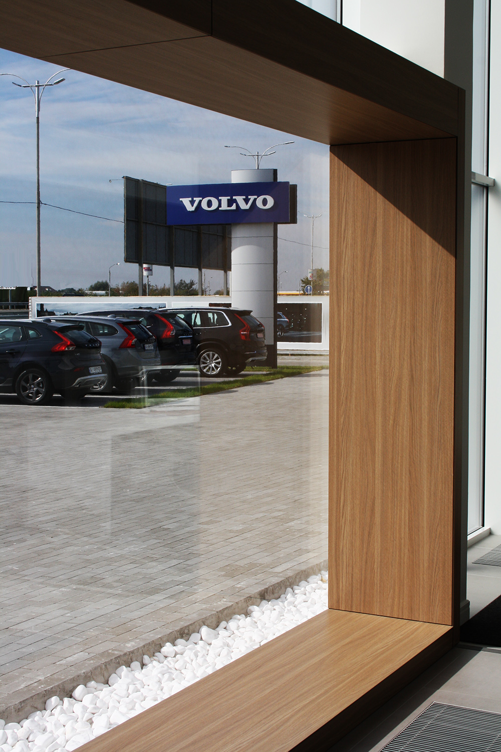 Автосалон Volvo